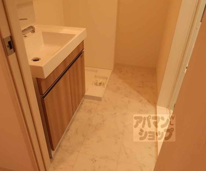 【エルマージュ安朱】間取