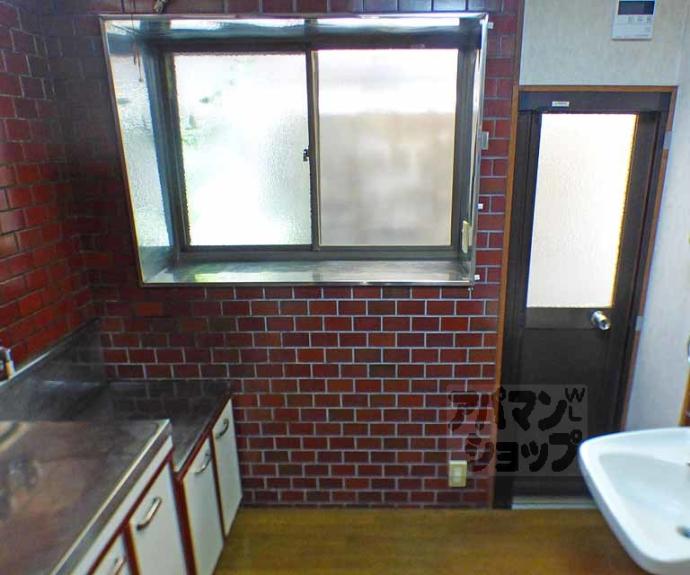 【高野泉町17-31貸家】間取