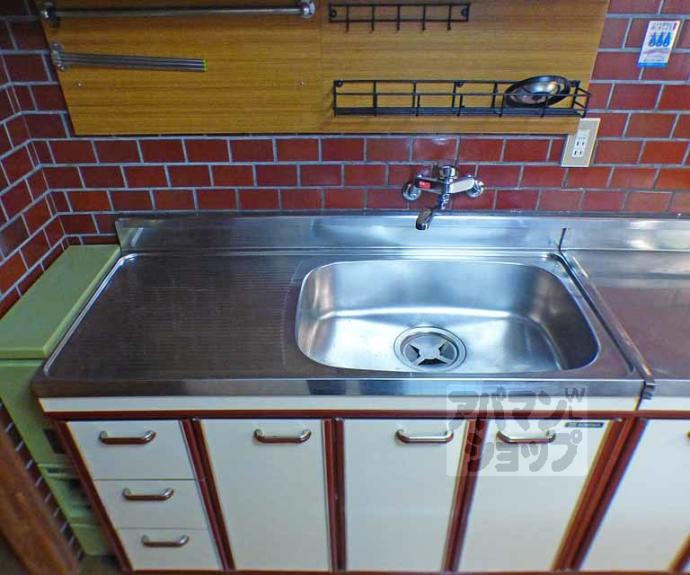 【高野泉町17-31貸家】間取