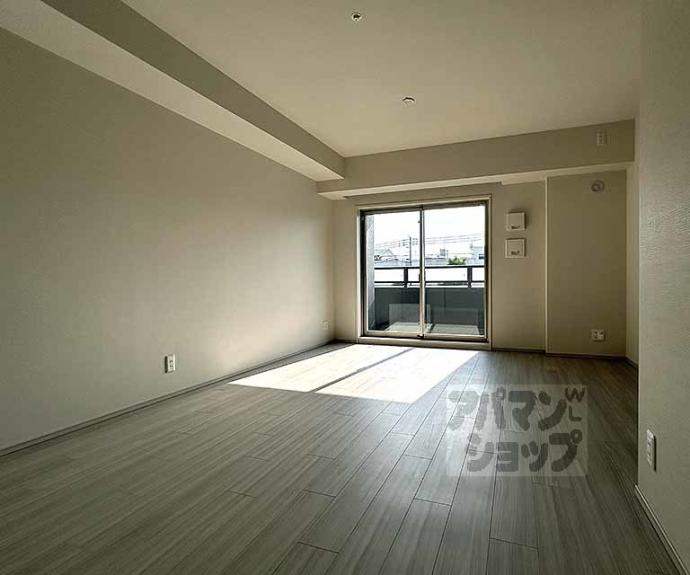 【プレサンスロジェ京都御所西】間取