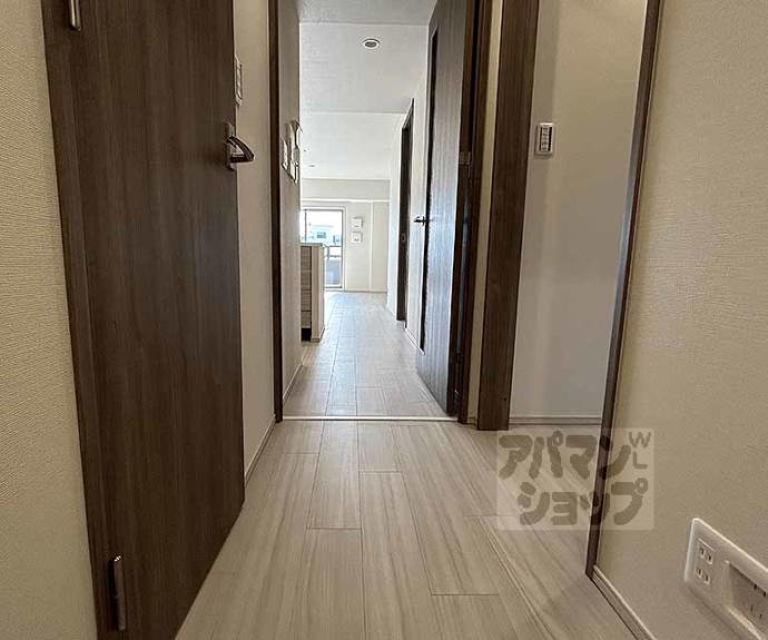 【プレサンスロジェ京都御所西】間取