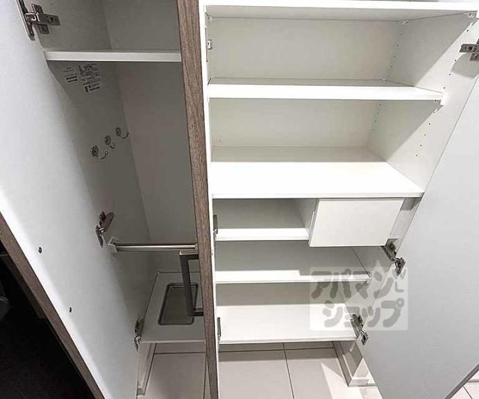 【プレサンスロジェ京都御所西】間取