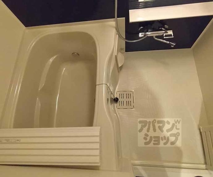 【サンクチュアリ山科三条】間取