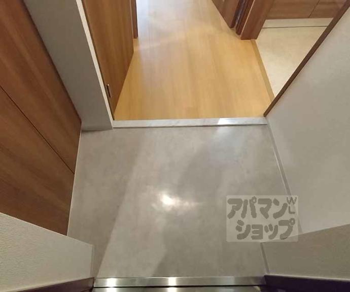 【サンクチュアリ山科三条】間取