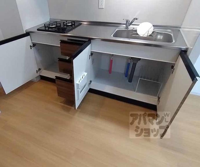 【サンクチュアリ山科三条】間取