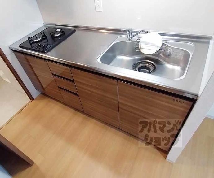 【サンクチュアリ山科三条】間取