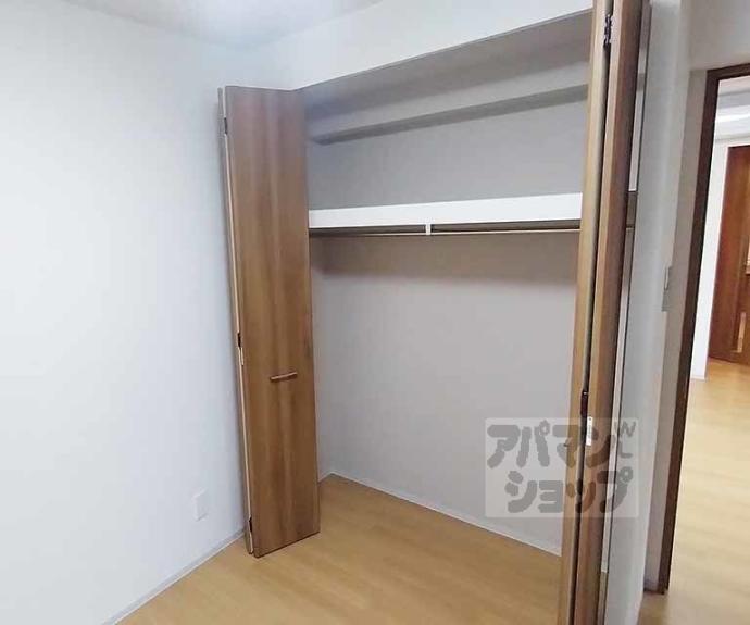 【サンクチュアリ山科三条】間取