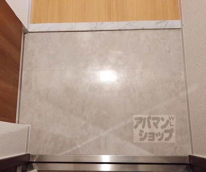 【サンクチュアリ山科三条】間取