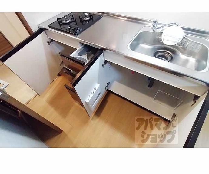 【サンクチュアリ山科三条】間取