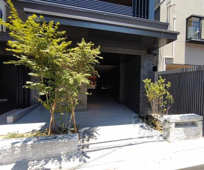 【シーンズ京都四条烏丸 彩の邸】