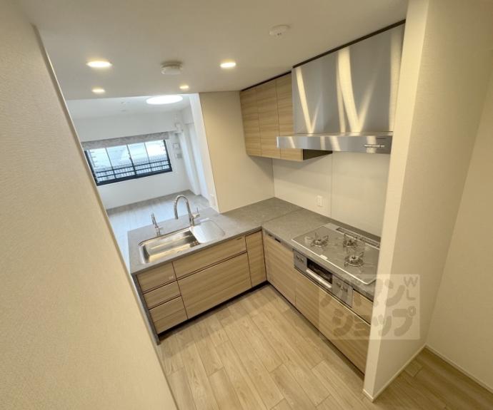 【シーンズ京都四条烏丸　彩の邸】間取