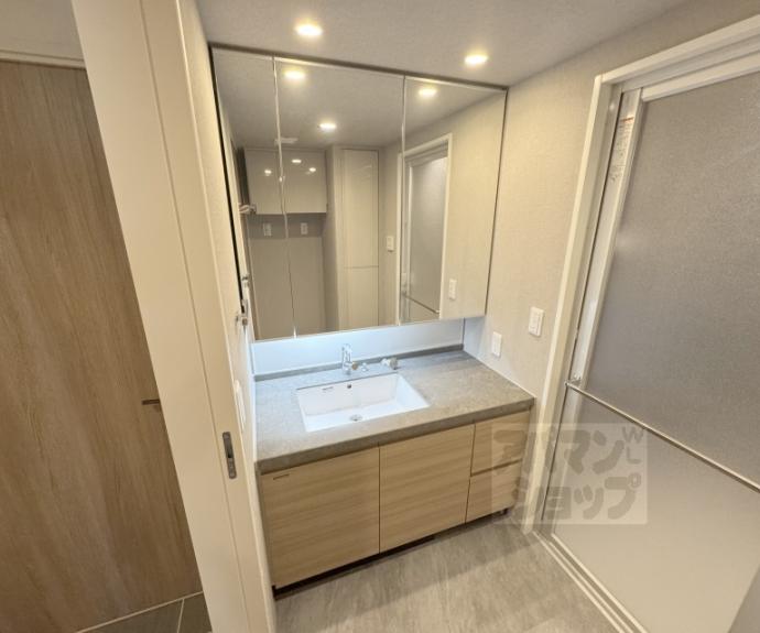 【シーンズ京都四条烏丸　彩の邸】間取