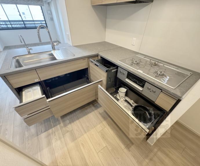 【シーンズ京都四条烏丸　彩の邸】間取