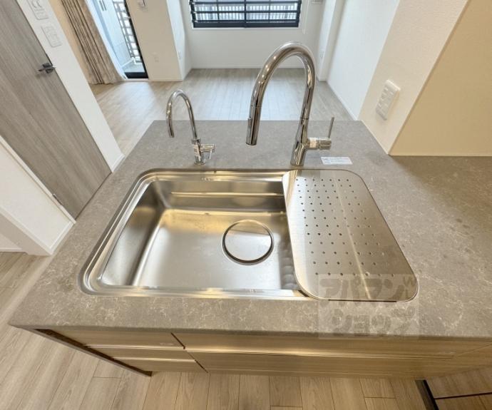 【シーンズ京都四条烏丸 彩の邸】間取