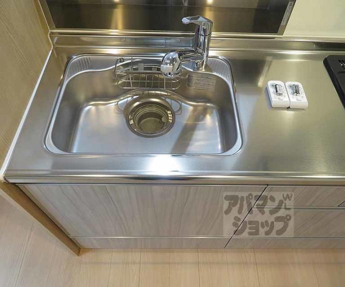 【ベルハイム西ノ京】間取