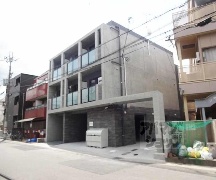【ＴＨＥ　ＧＡＲＮＥＴ　ＳＵＩＴＥ　ＲＥＳＩＤＥＮＣＥ　山科ＷＥＳＴ】間取
