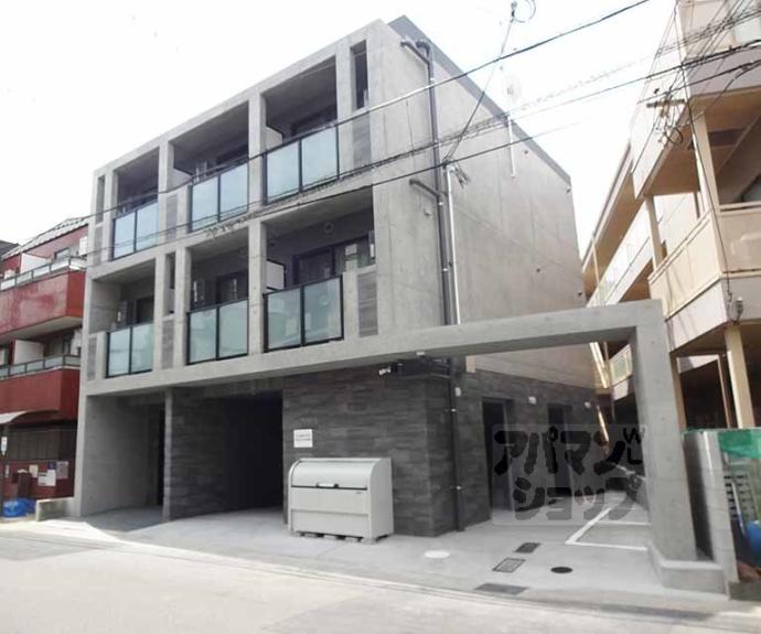 【ＴＨＥ　ＧＡＲＮＥＴ　ＳＵＩＴＥ　ＲＥＳＩＤＥＮＣＥ　山科ＷＥＳＴ】間取