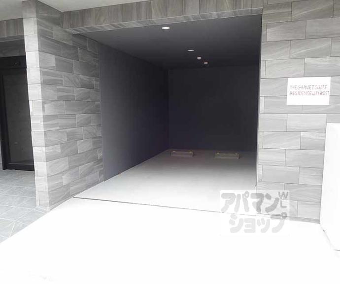 【ＴＨＥ　ＧＡＲＮＥＴ　ＳＵＩＴＥ　ＲＥＳＩＤＥＮＣＥ　山科ＷＥＳＴ】間取