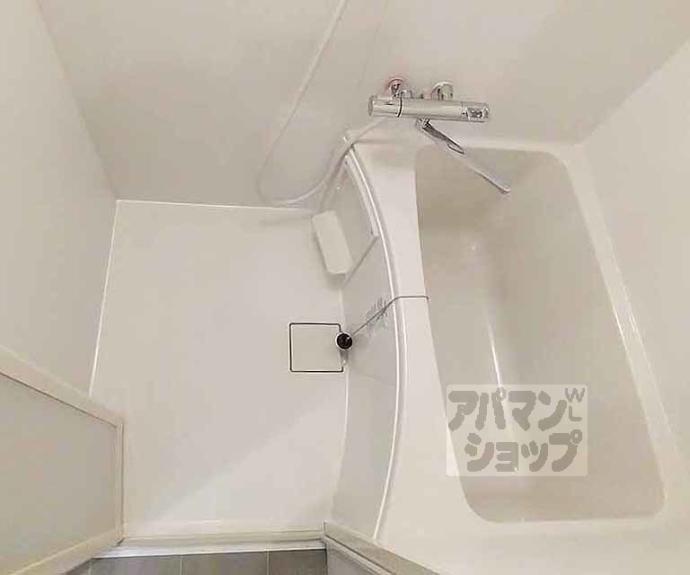 【ＴＨＥ　ＧＡＲＮＥＴ　ＳＵＩＴＥ　ＲＥＳＩＤＥＮＣＥ　山科ＷＥＳＴ】間取