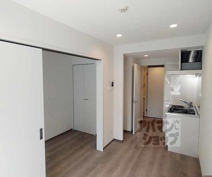 【ＴＨＥ　ＧＡＲＮＥＴ　ＳＵＩＴＥ　ＲＥＳＩＤＥＮＣＥ　山科ＷＥＳＴ】間取