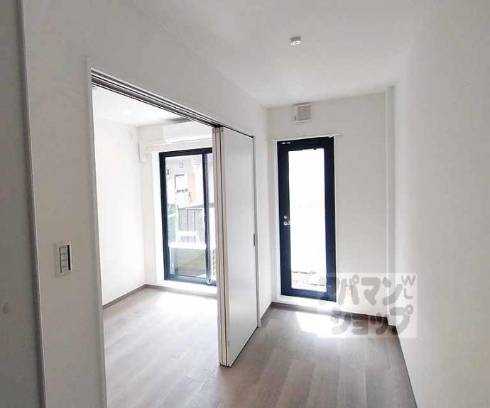 【ＴＨＥ　ＧＡＲＮＥＴ　ＳＵＩＴＥ　ＲＥＳＩＤＥＮＣＥ　山科ＷＥＳＴ】間取