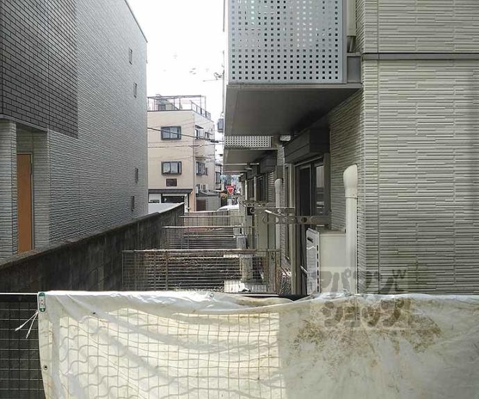 【ＴＨＥ　ＧＡＲＮＥＴ　ＳＵＩＴＥ　ＲＥＳＩＤＥＮＣＥ　山科ＷＥＳＴ】間取