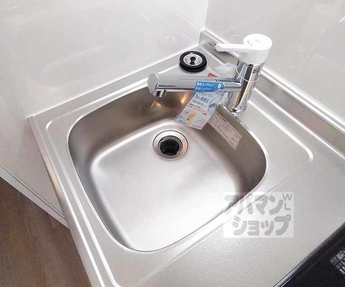 【ＴＨＥ　ＧＡＲＮＥＴ　ＳＵＩＴＥ　ＲＥＳＩＤＥＮＣＥ　山科ＷＥＳＴ】間取