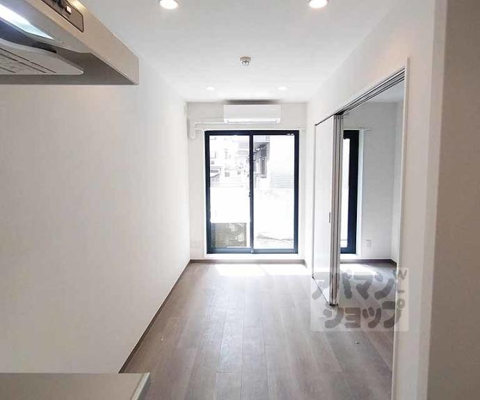 【ＴＨＥ　ＧＡＲＮＥＴ　ＳＵＩＴＥ　ＲＥＳＩＤＥＮＣＥ　山科ＷＥＳＴ】間取