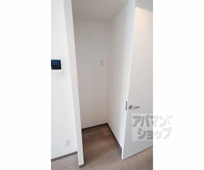 【ＴＨＥ　ＧＡＲＮＥＴ　ＳＵＩＴＥ　ＲＥＳＩＤＥＮＣＥ　山科ＷＥＳＴ】間取