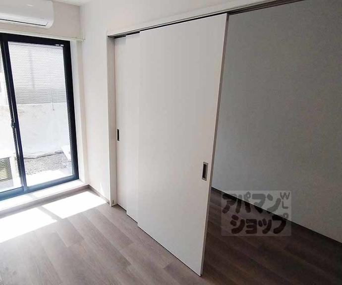 【ＴＨＥ　ＧＡＲＮＥＴ　ＳＵＩＴＥ　ＲＥＳＩＤＥＮＣＥ　山科ＷＥＳＴ】間取