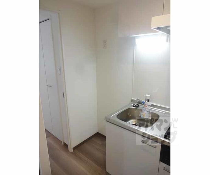 【ＴＨＥ　ＧＡＲＮＥＴ　ＳＵＩＴＥ　ＲＥＳＩＤＥＮＣＥ　山科ＷＥＳＴ】間取