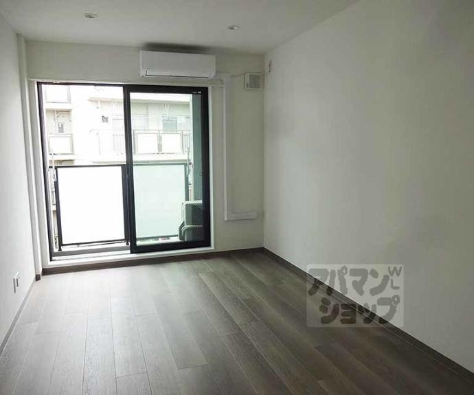 【ＴＨＥ　ＧＡＲＮＥＴ　ＳＵＩＴＥ　ＲＥＳＩＤＥＮＣＥ　山科ＷＥＳＴ】間取