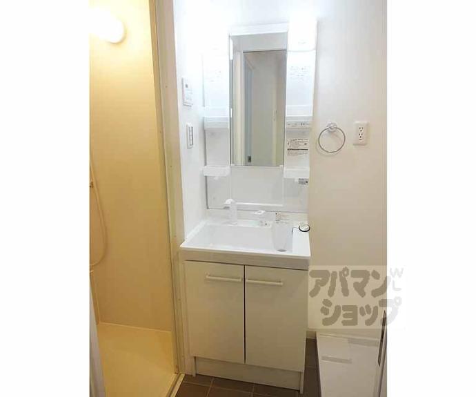 【ＴＨＥ　ＧＡＲＮＥＴ　ＳＵＩＴＥ　ＲＥＳＩＤＥＮＣＥ　山科ＷＥＳＴ】間取