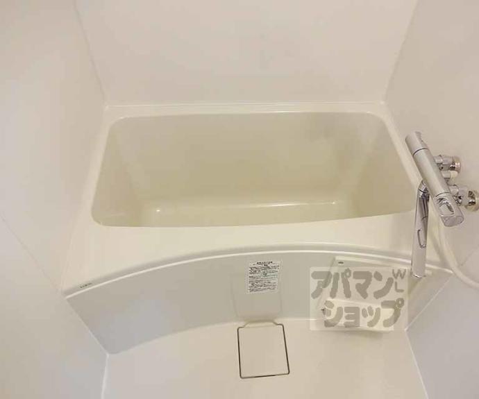 【ＴＨＥ　ＧＡＲＮＥＴ　ＳＵＩＴＥ　ＲＥＳＩＤＥＮＣＥ　山科ＷＥＳＴ】間取