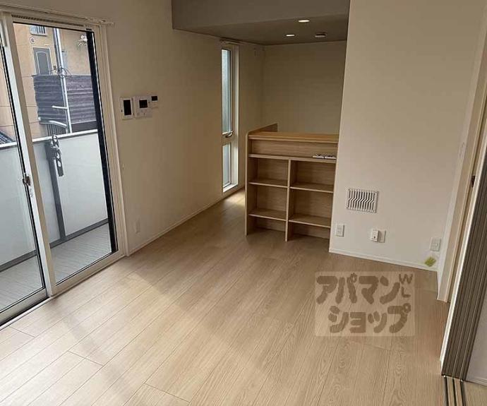 【ベルハイム西ノ京】間取