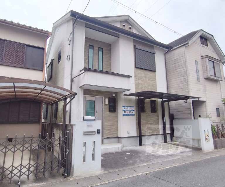 小山南溝町教室付き貸家