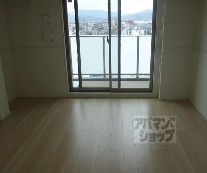 【ココ クレメント 1】間取