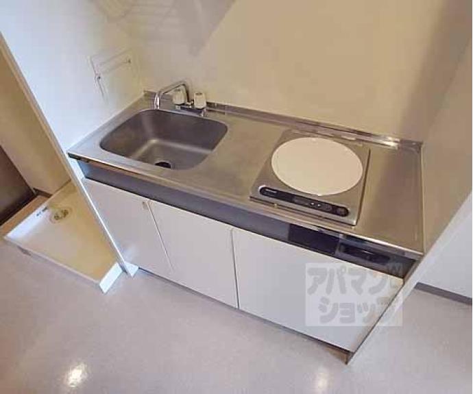 【アンピール伏見桃山】間取