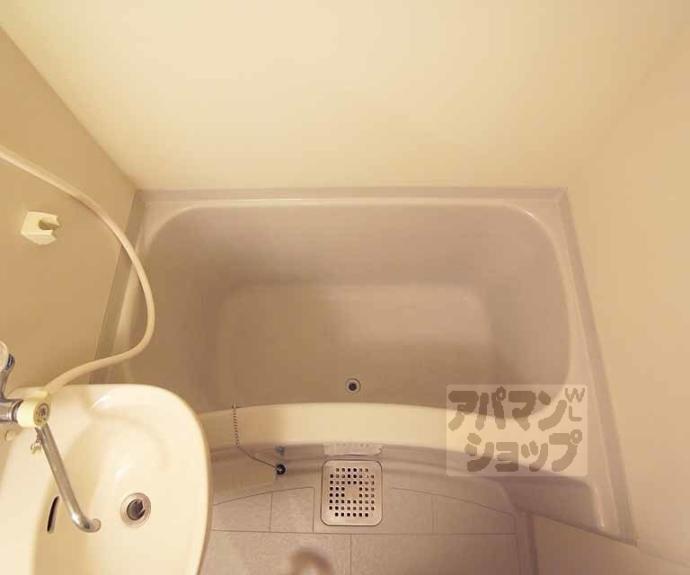 【アンピール伏見桃山】間取