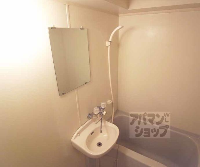 【アンピール伏見桃山】間取