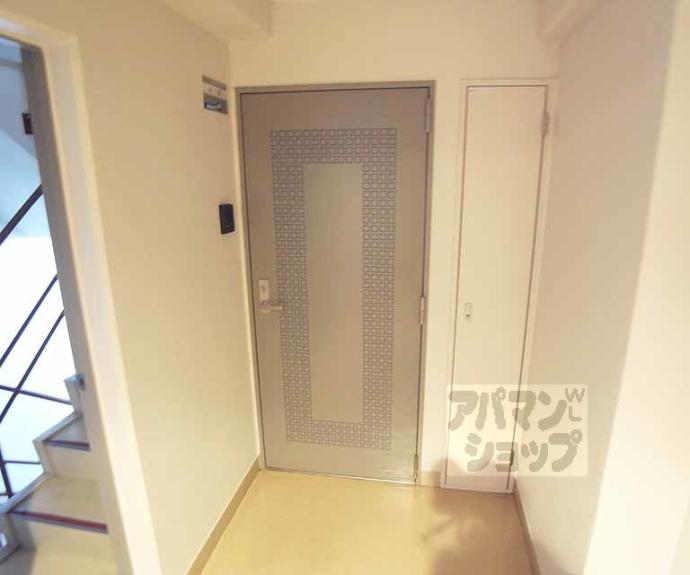 【アンピール伏見桃山】間取