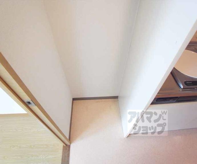 【アンピール伏見桃山】間取