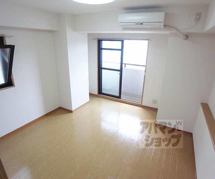 【アンピール伏見桃山】間取