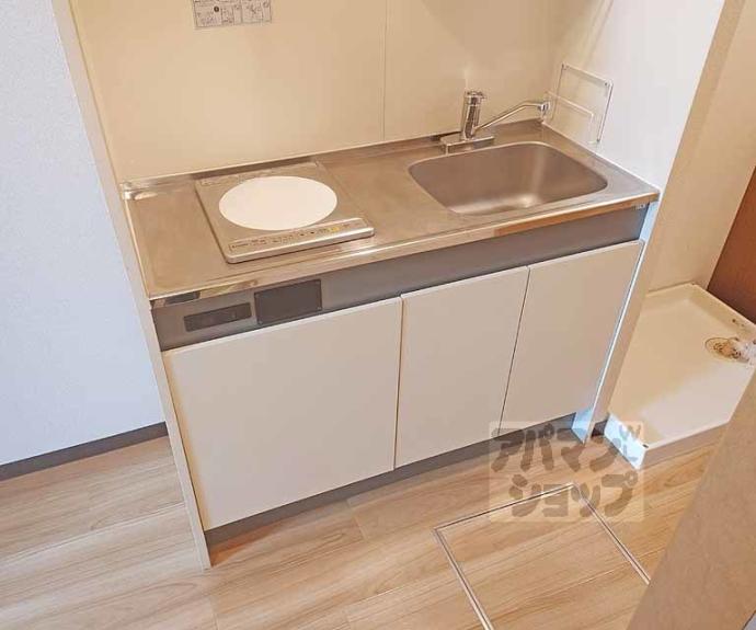 【アンピール伏見桃山】間取