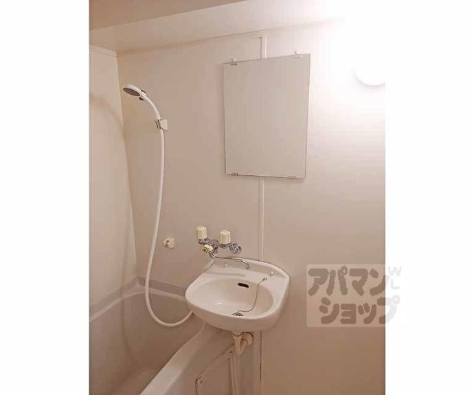 【アンピール伏見桃山】間取