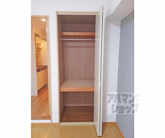 【アンピール伏見桃山】間取