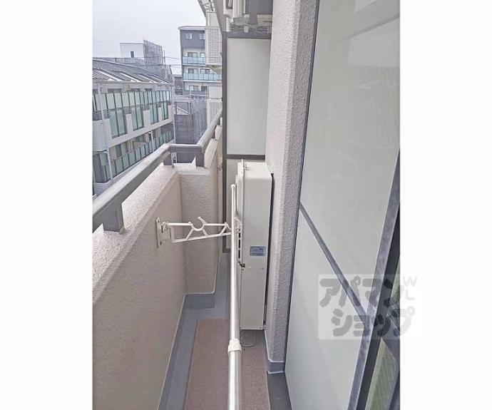 【アンピール伏見桃山】間取