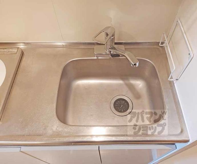 【アンピール伏見桃山】間取