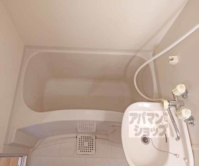 【アンピール伏見桃山】間取