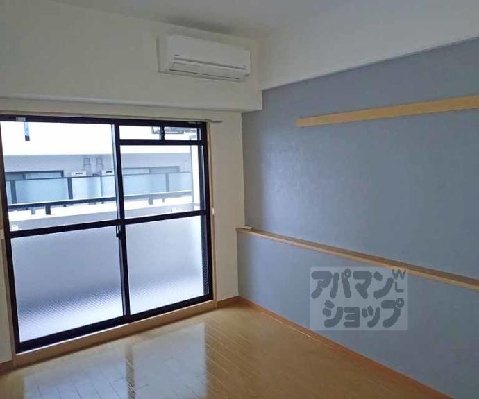 【アンピール伏見桃山】間取